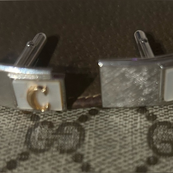 Initial C cufflinks - Picture 2 of 3